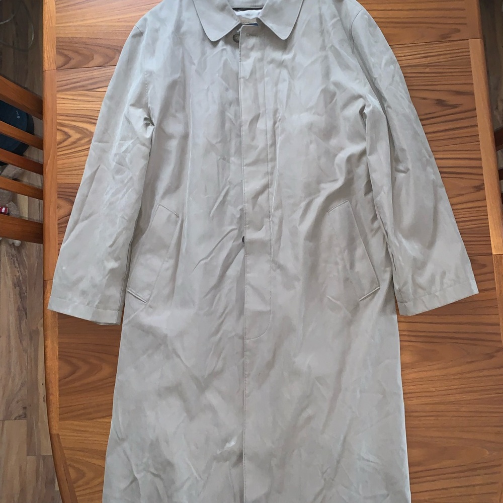Men’s london Fog trench coat